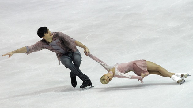 Fotos: La pareja rusa Volosozhar-Trankov, dobles campeones de Europa