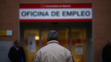La 'mejora' del empleo en España: "contratos de risa" y horas extras para llegar a fin de mes
