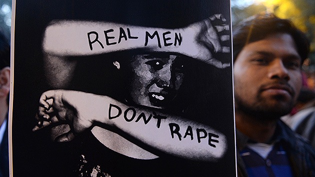 India: Muere una menor tras ser violada dos veces por un grupo y después quemada viva