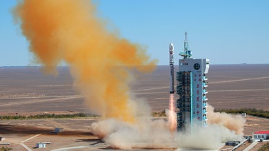 Chávez ordena aprovechar mejor el satélite venezolano Miranda