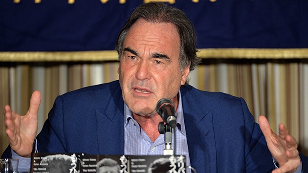 Oliver Stone: "Obama es una serpiente y tenemos que volvernos contra él"