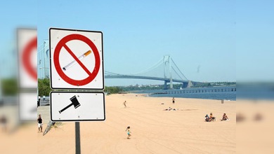 Bloomberg prohibe fumar en las playas y parques de Nueva York