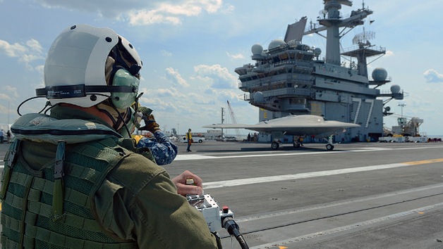 El portaaviones nuclear de EE.UU. George Bush se dirige al golfo Pérsico