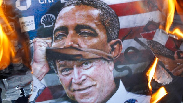 Obama, igual o peor que Bush, según una encuesta sobre política exterior en EE.UU.