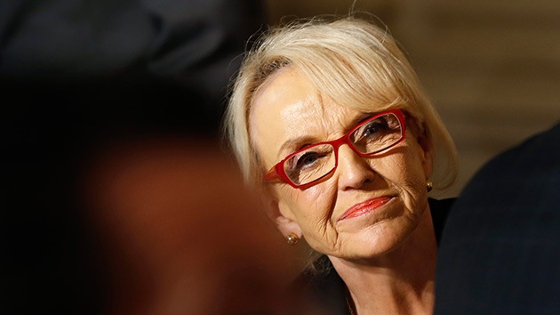 La gobernadora de Arizona veta el proyecto de ley sobre libertad religiosa