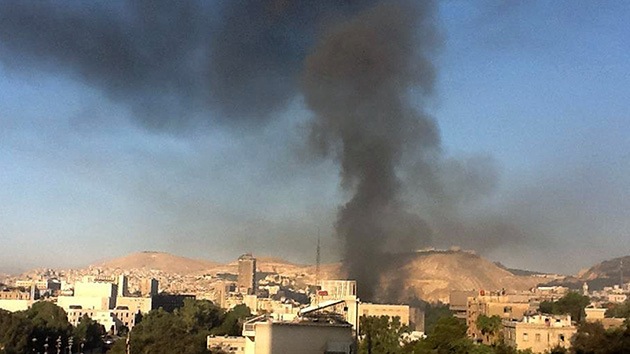 Siria: rebeldes atacan con morteros una mezquita en Damasco