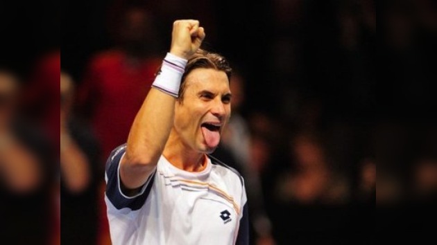 Ferrer sorprende a Djokovic y se mete en las semifinales de la Copa de Maestros
