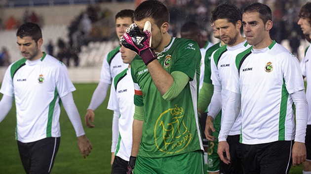 Video: Un equipo español se planta y abandona un partido de Copa porque no cobra