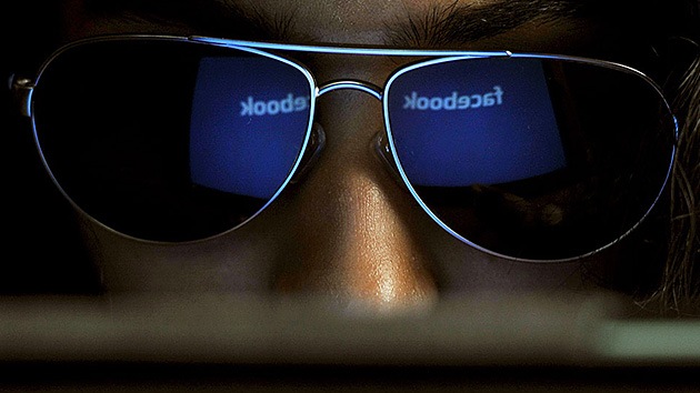 EE.UU.: Facebook ayuda a capturar decenas de gánsteres