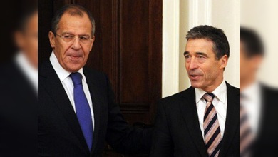 Las dos caras del escudo: la OTAN evoca pactos, pero Rusia "no ve luz al final del túnel"