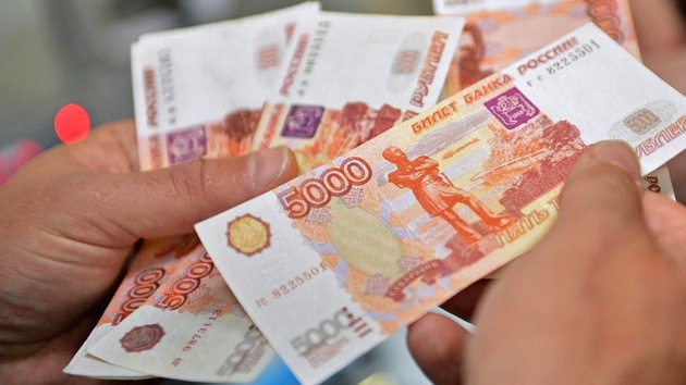 Rusia podría dejar de usar el dólar en contratos de exportación de petróleo y gas