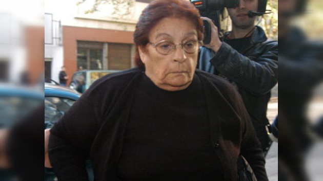 Maradona no llega a tiempo para dar el último adiós a su madre