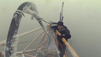 Video y fotos: Escalofriante ascensión al techo de Moscú