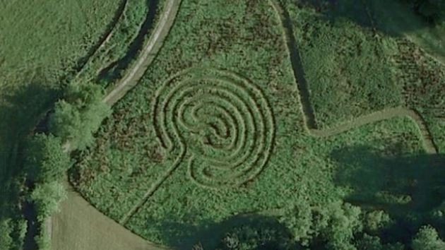 Aparecen misteriosos círculos en la aldea de los caballeros templarios