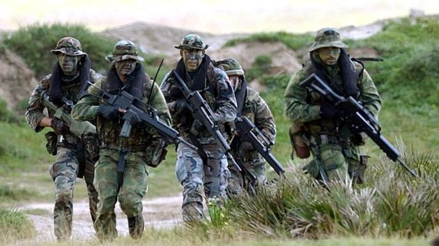 Soldado español: "Nos dan comida con gusanos y encima tenemos que pagarla"