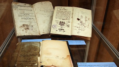 Rusia y EE.UU. se enfrentan por un archivo de documentos judíos históricos