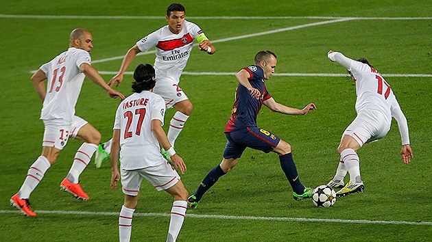 El 'tiqui-taca' no es solo posesión: El estilo del Barça y de España exige un gran físico