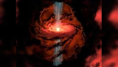 Hallan una estrella 'fuente' que expulsa agua al espacio
