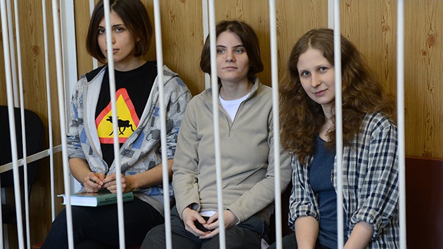 ¿Qué sentencia afrontarían las Pussy Riot si hubieran hecho su 'rezo punk' en otros países?
