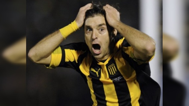 Copa Libertadores: Peñarol y Santos dejan abierta una final no apta para cardiacos