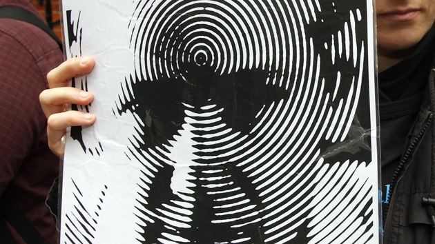 Snowden revela métodos de vigilancia y presión contra WikiLeaks y sus partidarios