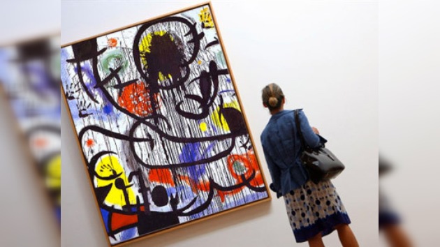 Miró por primera vez en Moscú