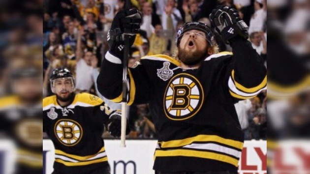 Copa Stanley: Boston vence a Vancouver y fuerza un séptimo partido en la serie final
