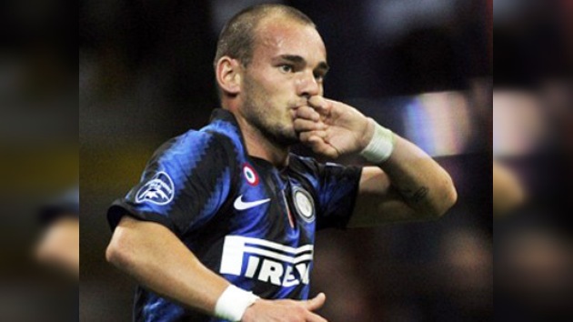 Wesley Sneijder estaría dispuesto a continuar su carrera futbolística en Rusia