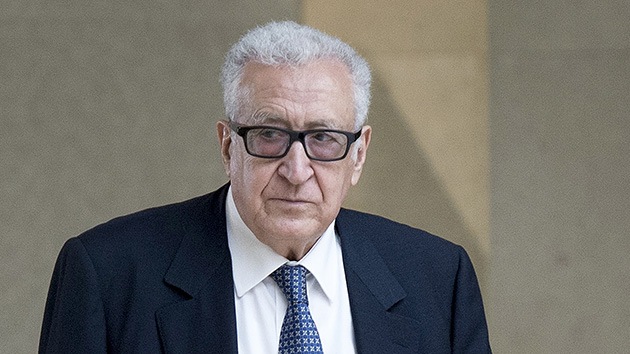 Brahimi: Un bloque opositor sirio no participará en Ginebra 2