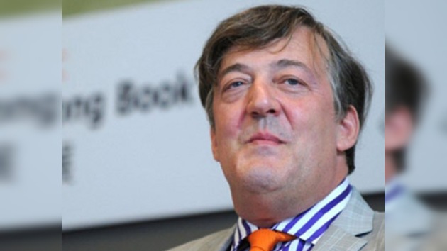Stephen Fry interpretará un papel en 'Sherlock Holmes II'