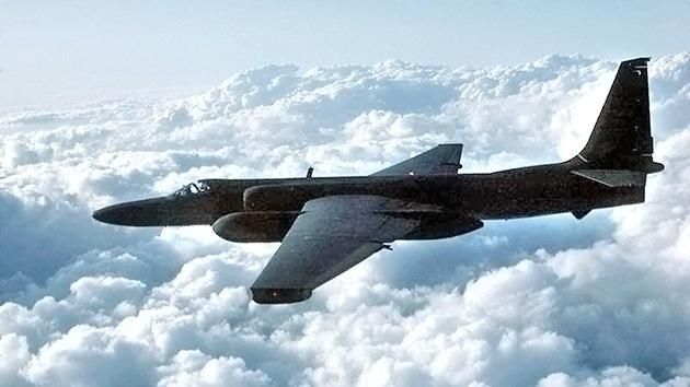 El sistema de defensa aéreo de Irán encuentra en la frontera un avión espía de EE.UU.