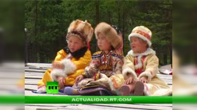 PUEBLOS AUTÓCTONOS DE RUSIA : LOS TELENGUIT