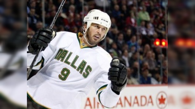 El máximo artillero estadounidense de la NHL anuncia su retirada