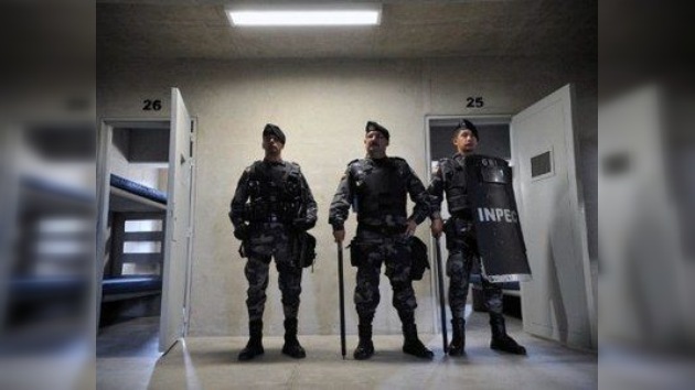 Prisioneros de la política: dos alcaldes colombianos juran su cargo desde la cárcel