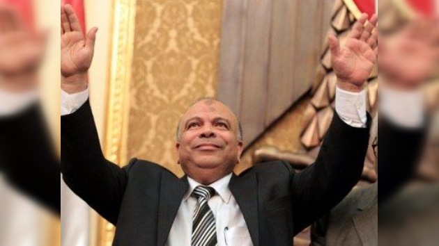 Un líder de los Hermanos Musulmanes preside el nuevo Parlamento egipcio