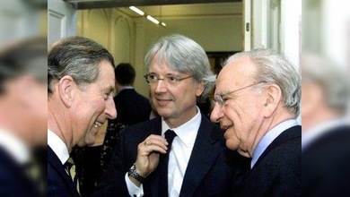 Empleados de Murdoch se retiran mientras su jefe pide disculpas