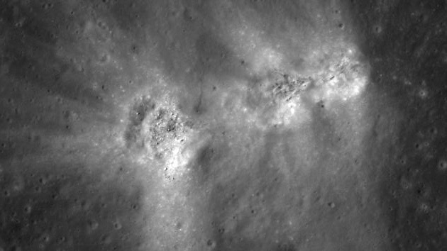 Fotos: 'Tres amigos', los misteriosos cráteres de la Luna