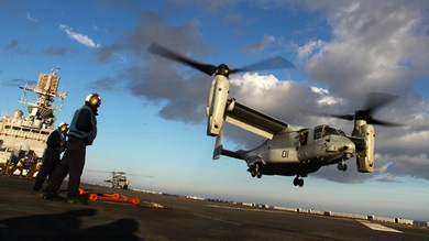 El despliegue de aviones militares de EE.UU. en Japón topa con la oposición local