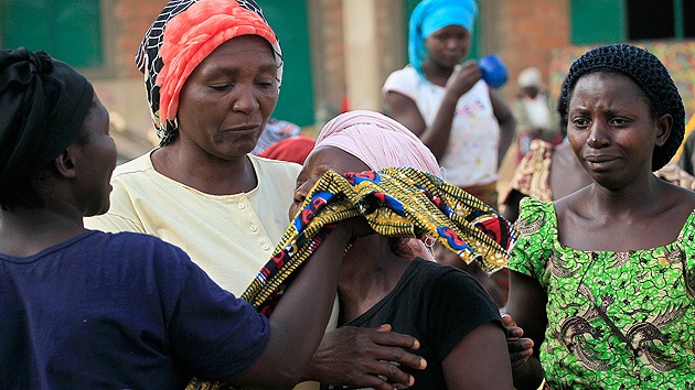 Nigeria: Una niña forzada a casarse envenena a su marido y tres de sus amigos