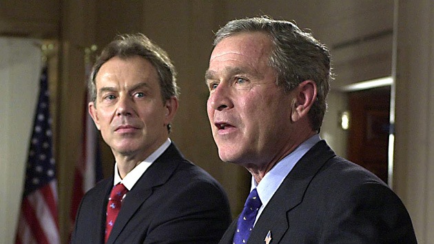 El Nobel de la Paz sudafricano pide juzgar a Bush y Blair por la guerra en Irak