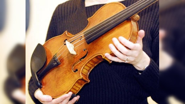 Violín Stradivarius de US$1,9M a cambio de un sándwich