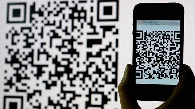 El móvil le ‘roba’ la tarjeta al cajero automático