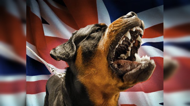 Ingleses restringen la longitud de la correa para perros