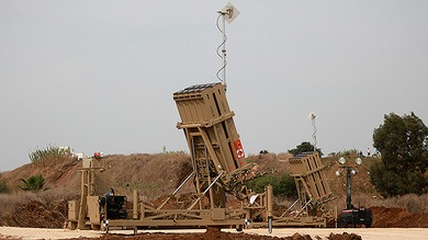 Las defensas aéreas israelíes derriban un avión sirio