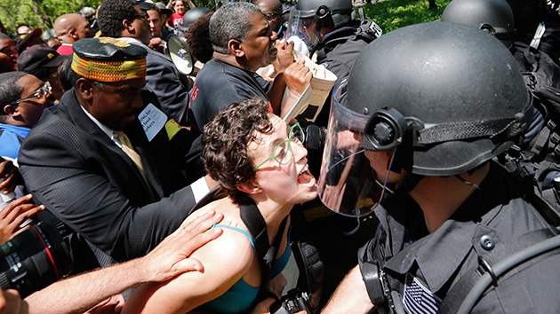 EE.UU.: Más de 100 detenidos en las protestas contra McDonald's por bajos salarios