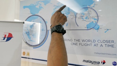 Expertos: "El derribo del Boeing-777 de Malaysia Airlines fue orquestado por EE.UU."