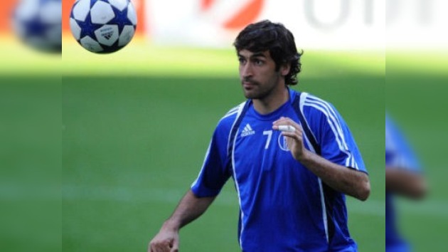 El Schalke de Raúl amenaza al favorito Manchester United en la Liga de Campeones