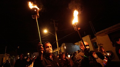 México: Manifestantes bloquean el aeropuerto internacional de Oaxaca