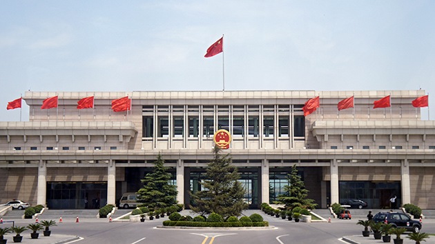 "China extiende una red de organismos en la sombra para cambiar el orden mundial"