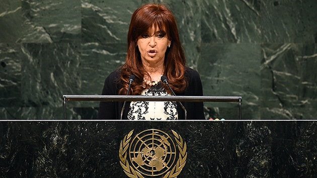 Cristina Fernández: "Los que desestabilizan la economía también son terroristas"